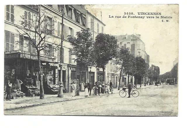 94  Vincennes  La Rue De Fontenay Vers La Mairie