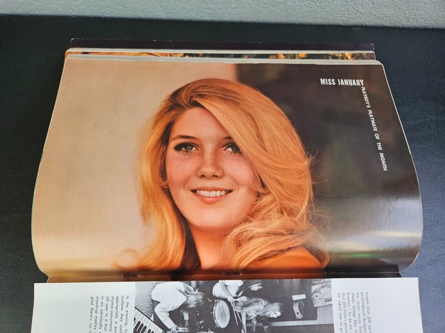 PLAYBOY MAGAZINE VTG January 1970 Holiday Issue Centerfold Playmate