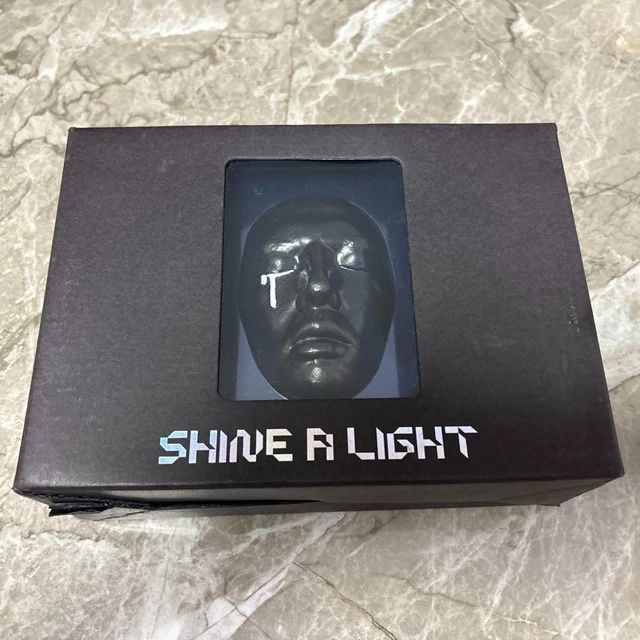 G-DRAGON　SHINE A LIGHT　DVD G-Dragon – Shine A Light - G-Dragon First Live Concert DVD