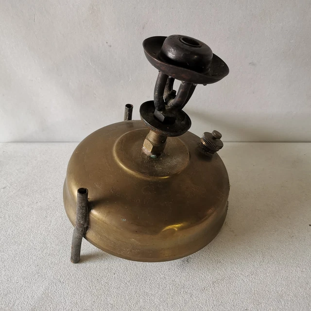 ANCIEN RÉCHAUD À Pétrole OLD TOOL, outil ancien Fonte