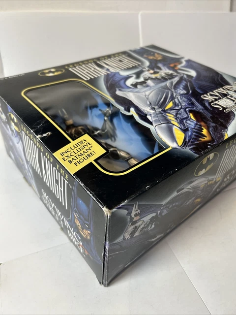 Batman Legends of the Dark Knight Skywing Street Bike & Figure Kenner 1996 NIB 7
