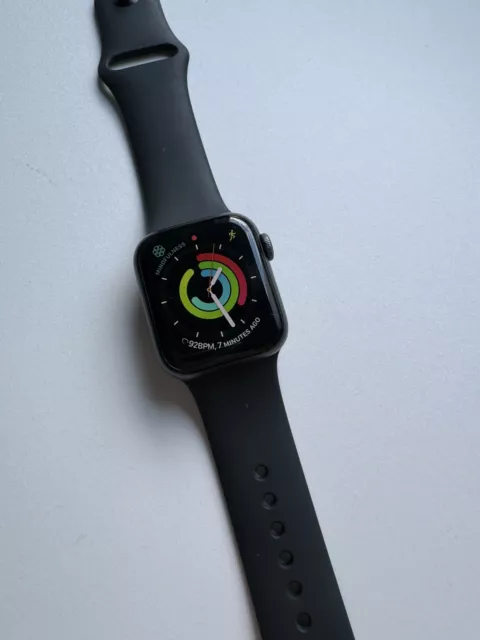 Apple watch series clearance 4 40mm space gray
