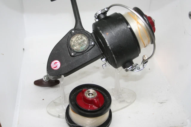 Vintage Dam Quick 331N Spinning Reel / Fishing Reel  with Extra Spool