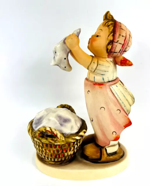 Vintage Hummel Figurine "Wash Day" Little Girl w/Laundry, 5.5" Tall (1964-1972) 2