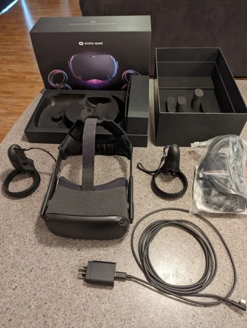 META OCULUS QUEST 64GB VR Headset & Controllers - Black - Like New