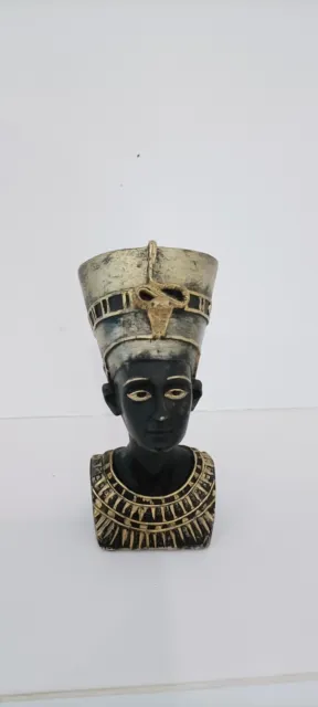 Statuette De Néfertiti En Resine
