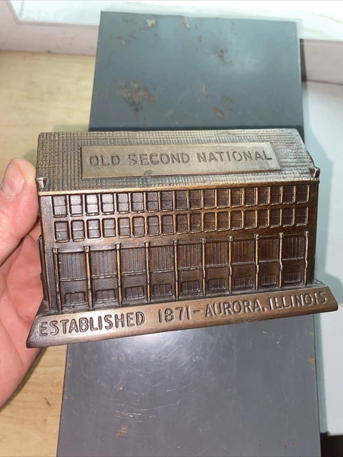 Banthrico Piggy Bank Building Vintage Paperweight Illinois Gift Collector NO KEY