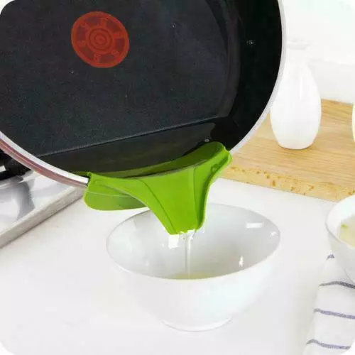 Home Pour Soup Liquid Funnel Silicone Water Deflector Kitchen Cooking Gadget