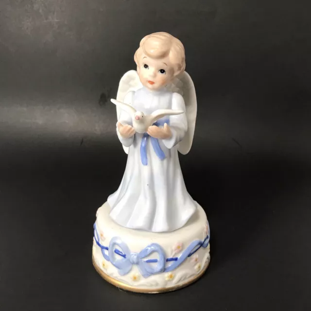 Vintage 1994 Geo Z Lefton Hand Painted Angel Figurine Holding Dove Christmas