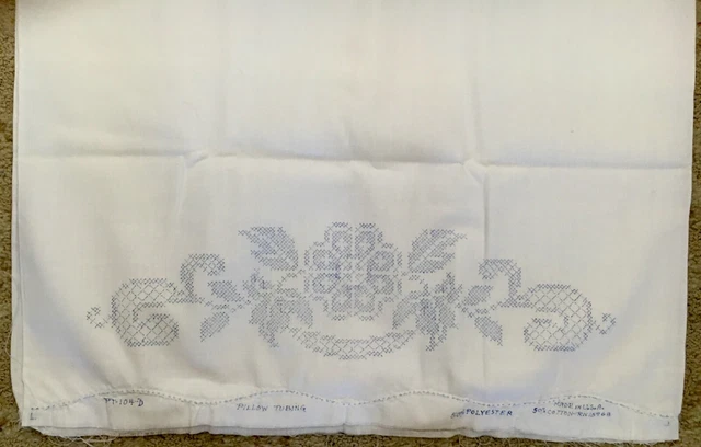 ¡REDUCIDO DE NUEVO! Tubo de almohada estampado para bordado de punto de cruz - 2 estuches