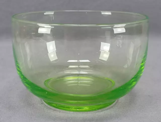 Mid 19th Century British Hand Blown Yellow Green Vaseline Glass Finger Bowl