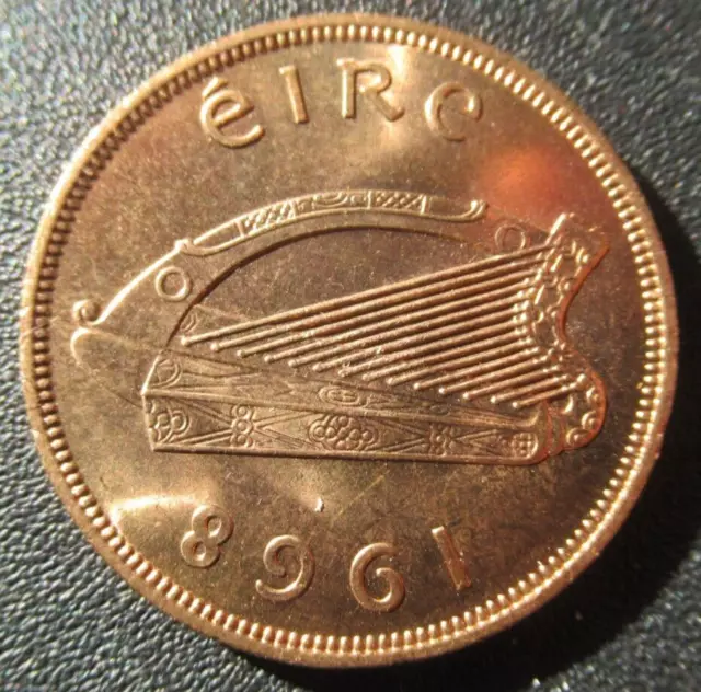 ***Uncirculated" 1968 Ireland 1 One Penny Coin Irish Harp Hen Chicks Eire
