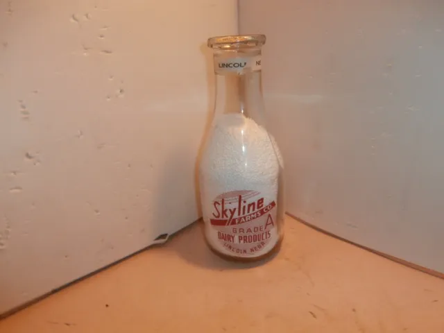 Skyline Farms Co. Dairy quart milk bottle, Lincoln, Nebr. Grade A