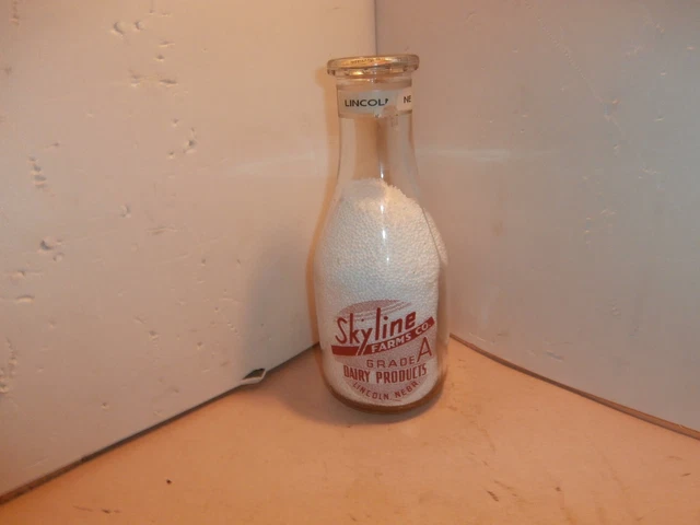Skyline Farms Co. Dairy quart milk bottle, Lincoln, Nebr. Grade A