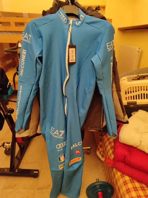 Tuta azzurra fila top
