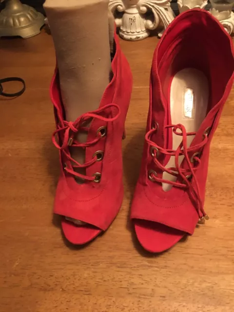 Guess Open Toe Lace Up Stiletto 5” High Heels Suede Ankle Boot Shoes Size 10 Red