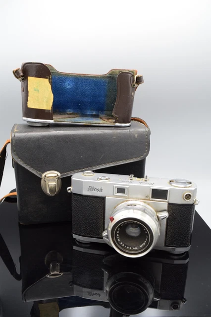 Vintage Ricoh 500 Rangefinder 35mm Film Camera w/ Case AS-IS FOR PARTS OR REPAIR