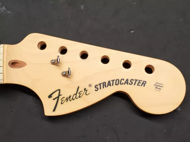 2011 Fender Strat Maple NECK Highway One / American Special Stratocaster USA 2011 Fender Strat Maple NECK Highway One / American Special Stratocaster USA