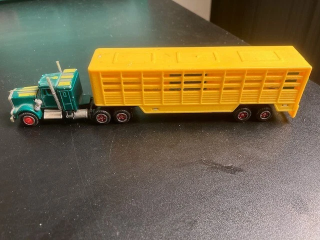 CAMION ET REMORQUE porte engin et tractopelle Majorette, cod -, échelle