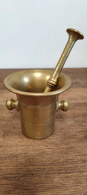 Ancien mortier et pilon En Bronze Neit-verwini Anno 1590 Vintages