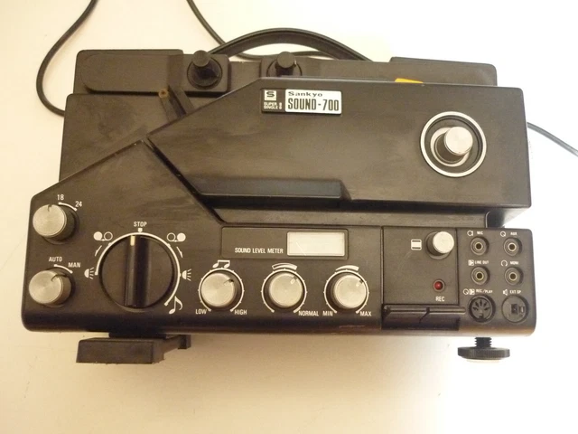 Projetor de Filmes Super 8 Sankyo Sound-700
