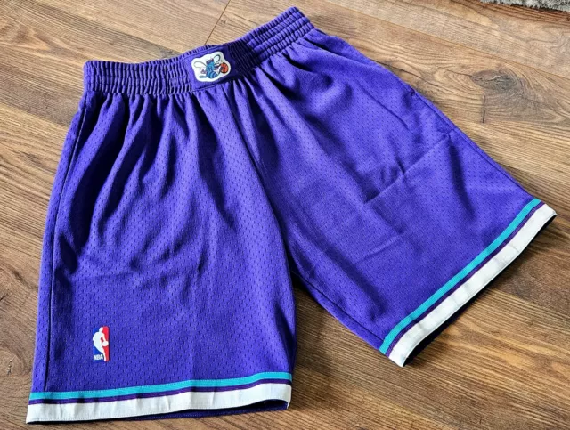 Charlotte Hornets Shorts, GR.M, Mitchell&Ness, Wie Neu !!!