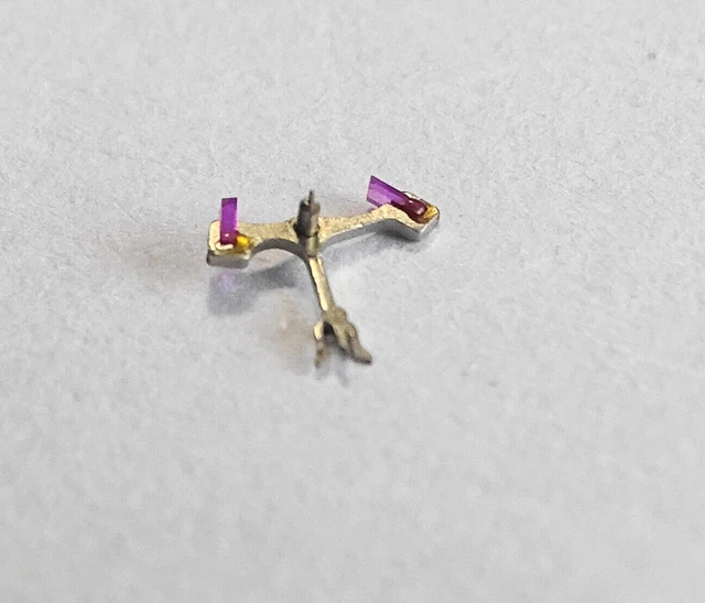 Boucles D'Oreilles de Luxe en Nacre | Boutique Officielle Bvlgari