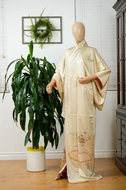 Dear Vanilla Japanese Silk Kimono Women's Robe Gown Authentic Japan Vintage Mint