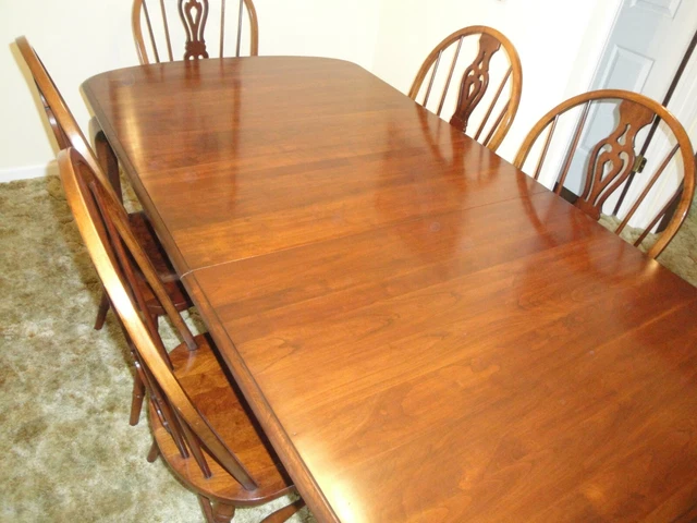 Vintage Pennsylvania House Solid Cherry Dining Table w/6 Chairs, late 1970s Vintage Pennsylvania House Solid Cherry Dining Table w/6 Chairs, late 1970s