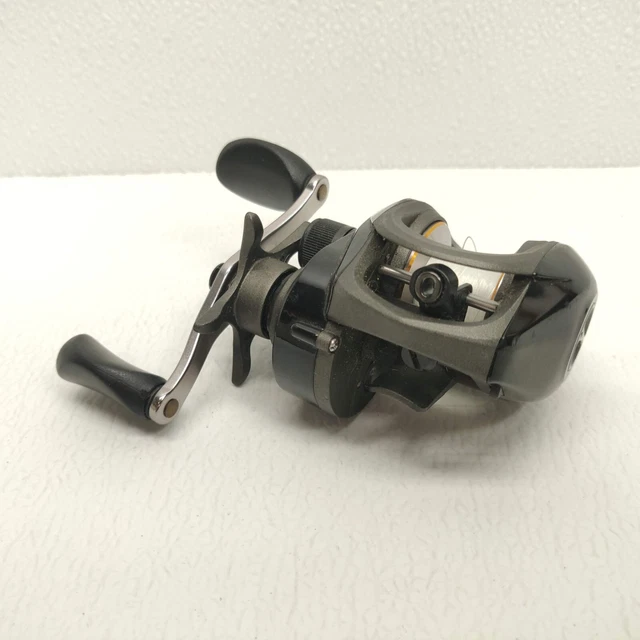 BASS PRO SHOPS Megacast Baitcast Reel MG10HA Fishing Reel WORKS GOOD