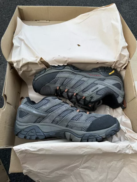 MERRELL HIKING SHOES Mens 8 Charcoal Gray Moab 2 Waterproof Outdoor ...