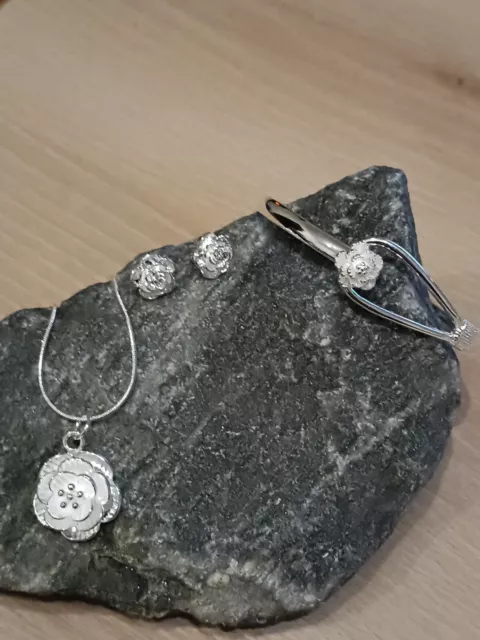 Schmuckset Silber 925 Kette mit Anhänger Blüte Ohrringe und Armreif Damen Mode