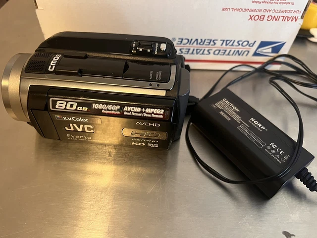 JVC Everio GZ-HD30U Full HD 1080i 80GB  HDD Camera w/ Battery, Charger