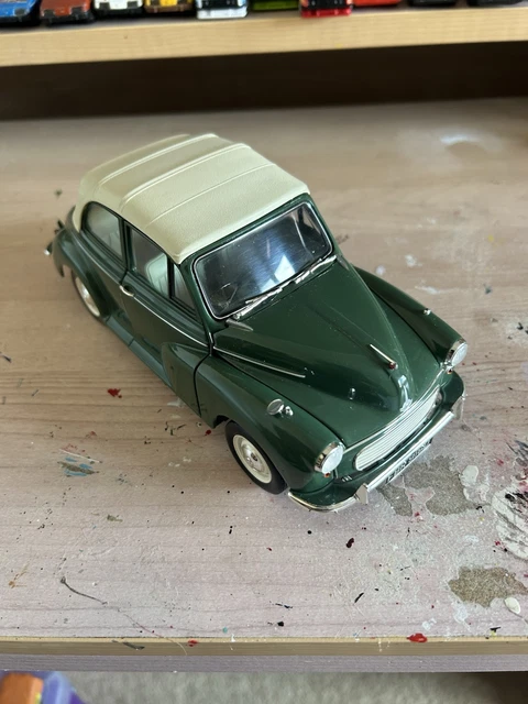 Miniature Minichamps 1/18 Morris Minor Cabriolet Vert Amande, état Comme Neuf