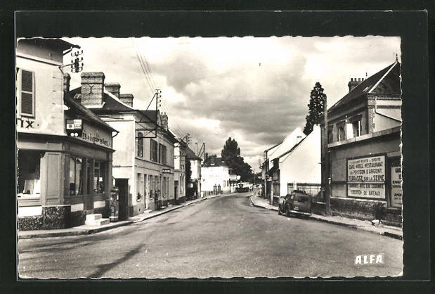 CPA St-Pierre-du-Vauvray, Rue du Centre, vue de la rue