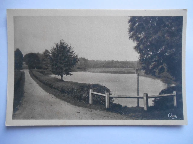CPA "Coye la Forêt - L'étang de Commelle"
