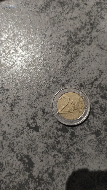 Pièce de 2 Euros RARE  " Beatrix Koningin Der Nederlanden " 2002 . TB.