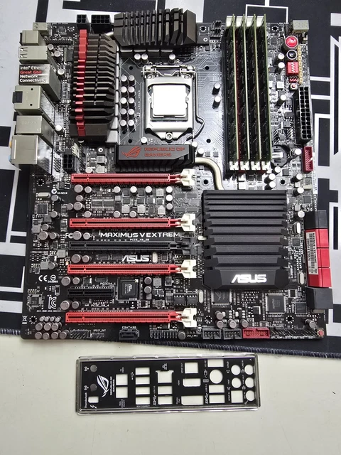 Asus Z77 Maximus V Extreme Asus Maximus V Formula Z77 Asus MAXIMUS