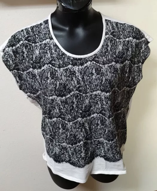 Two by Vince Camuto Ladies White Top Black Lace Print Cap Slv Cotton Sz L