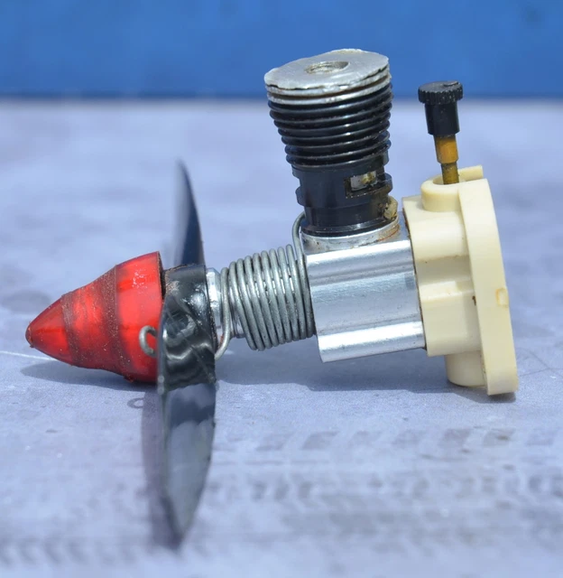 Motores de gasolina o nitro, Motor, escape y combustible