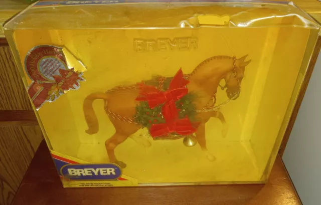 Breyer VINTAGE 2000 Holiday Hunt (700400) Holiday Horse Christmas Animal *READ