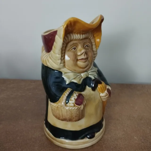 Vintage Toby Jug, Lady "Betsy" by Wood & Sons, 0.75 Pint 3