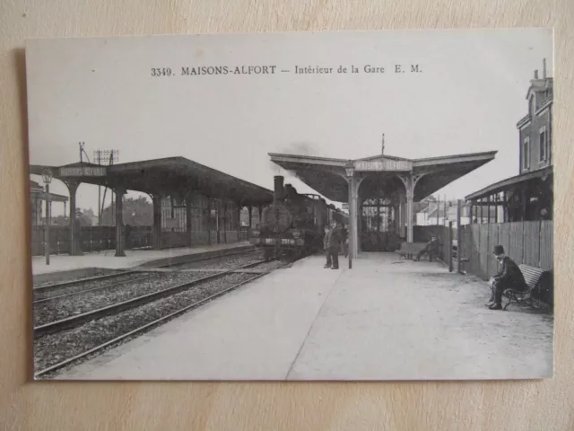 Cpa Maisons Alfort (94) Interieur De La Gare. Quai Chef De Gare Locomotive Train