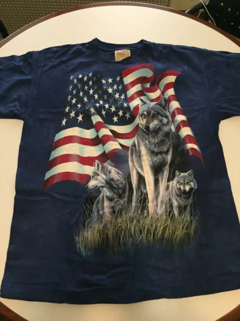 T-Shirt Wolves American Flag Adult Blue The Mountain 100% Cotton Size Large