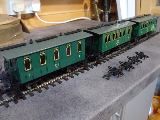 Picclick.com O GAUGE PRE war style tripple coach set £125.50 - PicClick UK