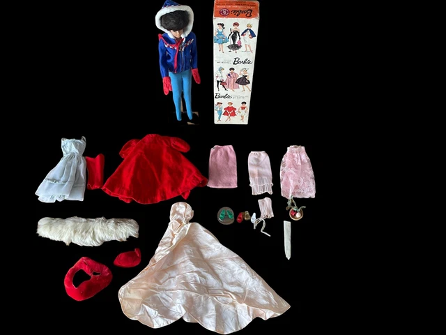 Poupée Barbie Mattel 1962 - Boîte D'origine Gravée + Vêtements - Collection