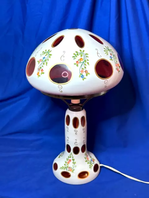 MURANO ITALIENISCHE KUNST Glas weiß Overlay geschnitten zu Cranberry ...