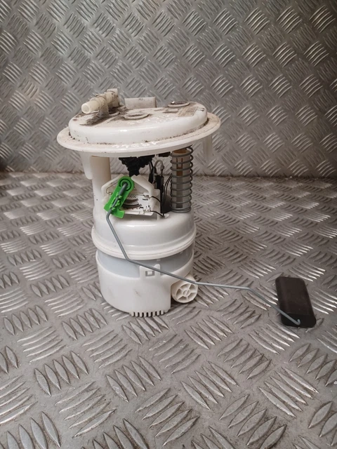 Pompe à Carburant Immergée Avec Jauge Pour Peugeot 407 2.7 HDI 204CV - Pièce D'occasion 9647084180