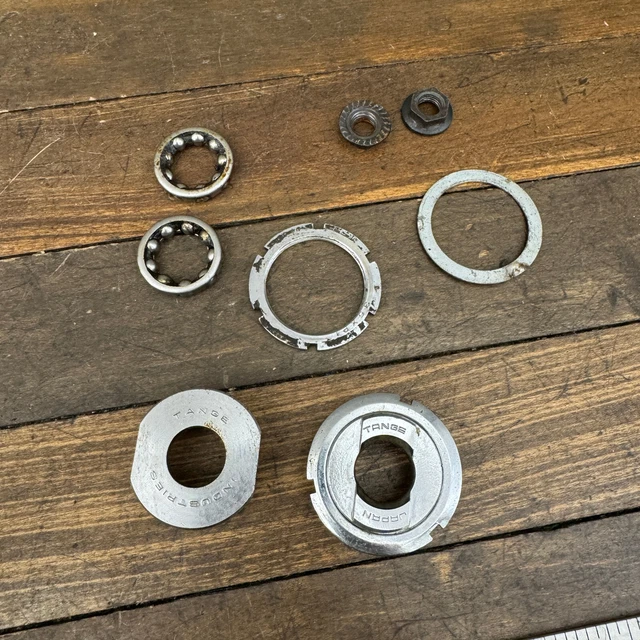 Bicycle Bottom Bracket Spindle Tange LN-3912 Square Taper Bottom