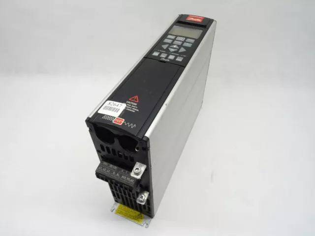 Danfoss VLT5000 175Z0040 Frequency Converter VLT5002PT5B20STR3DLF00A00C0